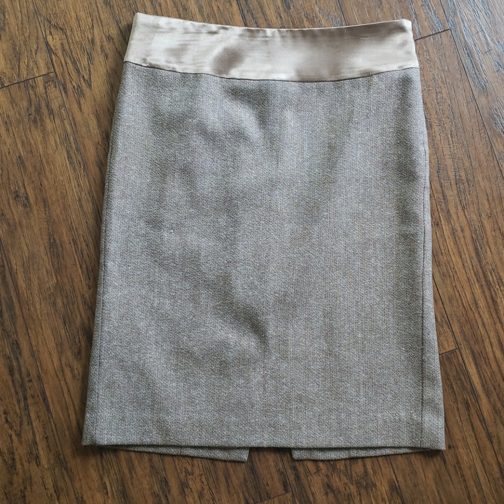 Gold pencil skirt